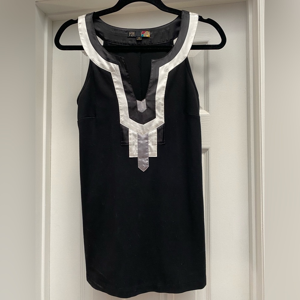 Forever 21 Black Geometric Trim Tank